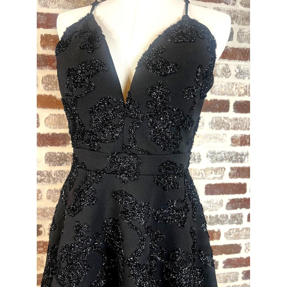 Emerald Sundae Fit And Flare Style Lace Back Plunging Neckline JUNIORS Size L